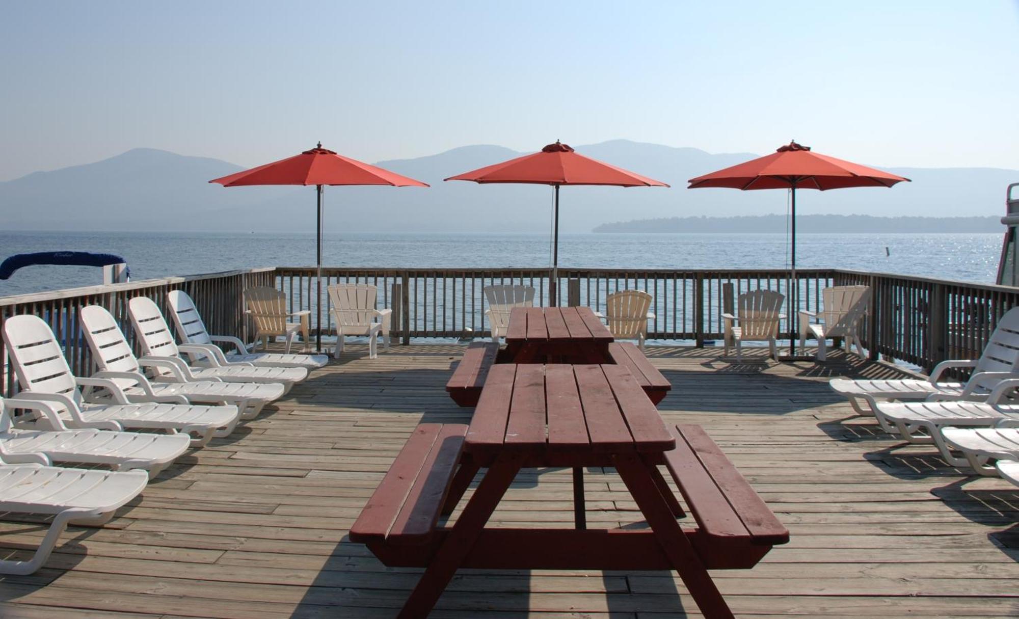 Flamingo Resort On Lake George Diamond Point Екстериор снимка